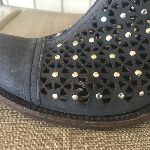 Independent Boot Company Leather Burke Cutout Studded Ankle Boots 10.5 - Picture 3 of 12